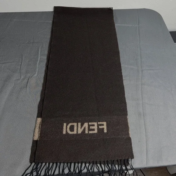 FENDI WOOL GRAPHIC SCARF Women
